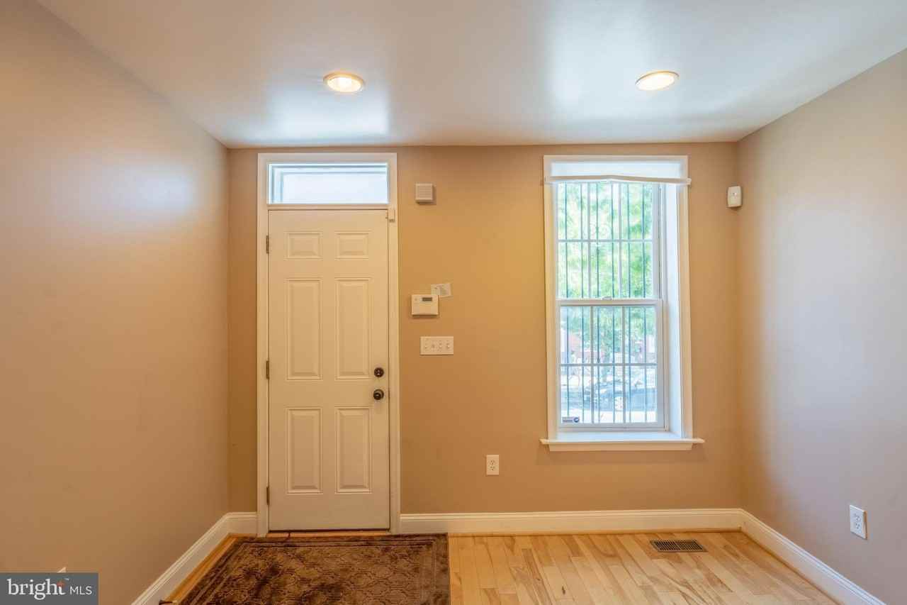 508 Scott St - Photo 3 of 50