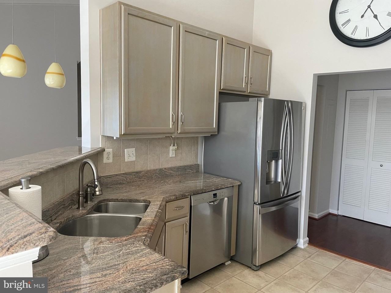 9608-R Amberleigh Ln Unit 9608r #9608R - Photo 5 of 21