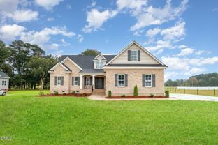 835 Emmett Ct - Photo 1 of 1
