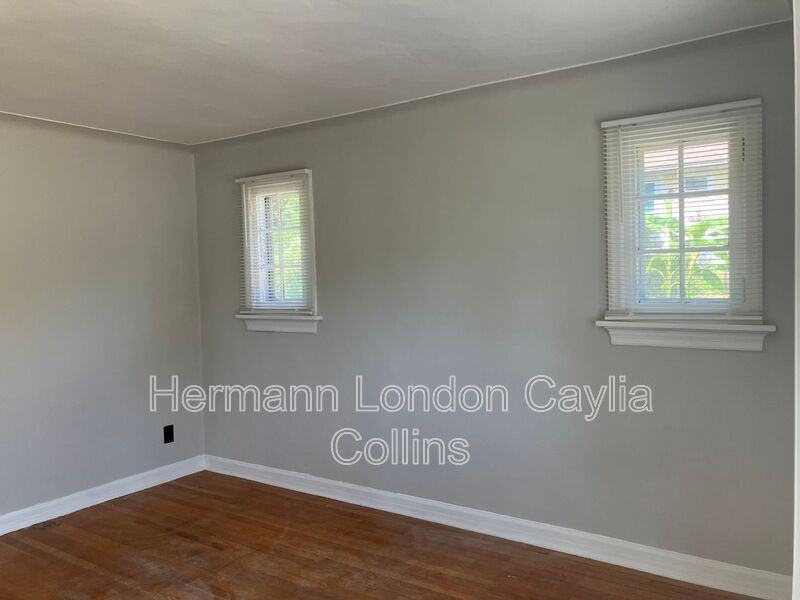 10077 Dorothy Ave - Photo 3 of 14