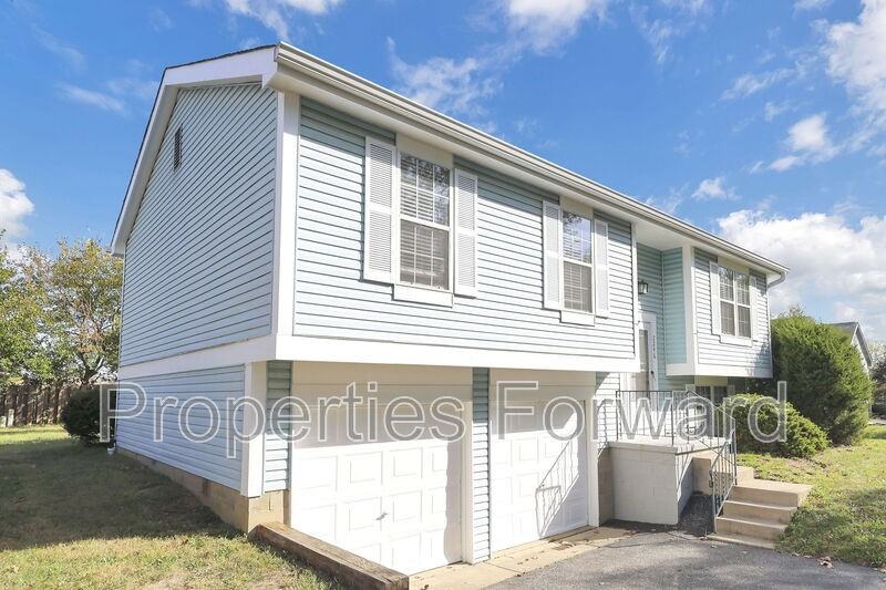 2246 Shirlene Dr - Photo 2 of 38