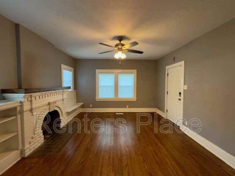 1532 N Main St - Photo 3 of 20