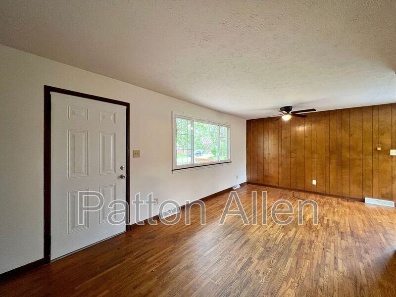 26 Pine Lane - Photo 4 of 28