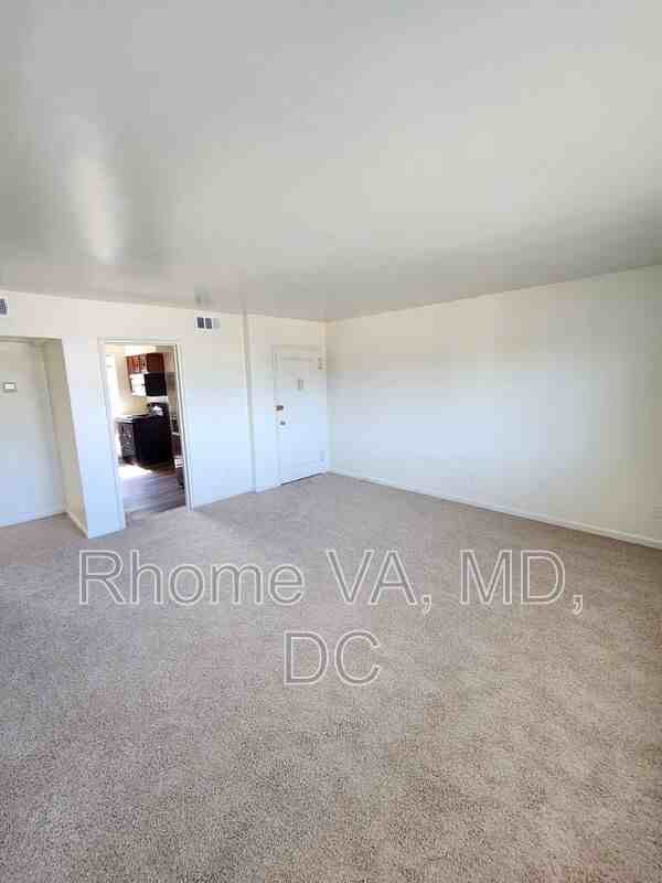 6192 Greenwood Dr #202 - Photo 5 of 17