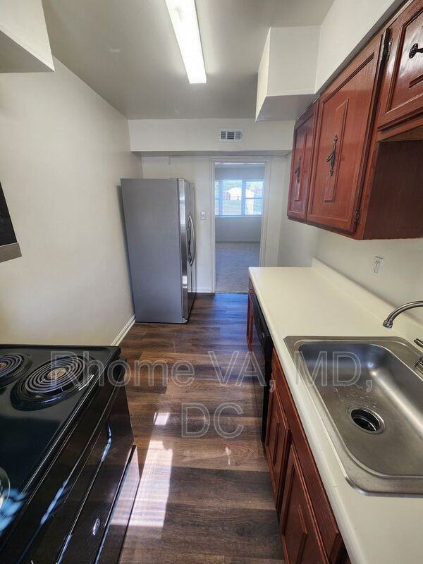 6192 Greenwood Dr #202 - Photo 7 of 17