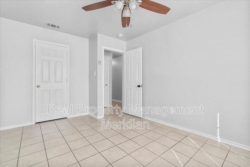 1920 Saint Louis Ave - Photo 7 of 20