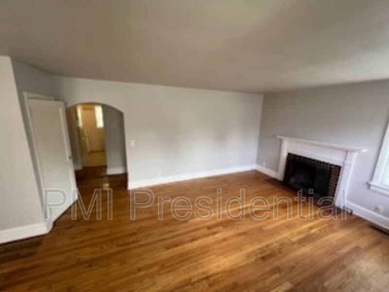 3314 Granby St - Photo 3 of 10