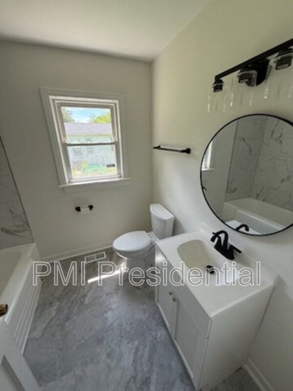 3314 Granby St - Photo 6 of 10