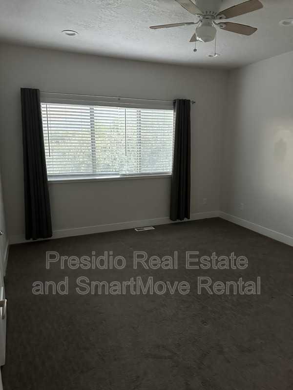 4137 Southeast - Photo 7 of 16