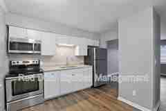 129 W Walnut St #M - Photo 1 of 1