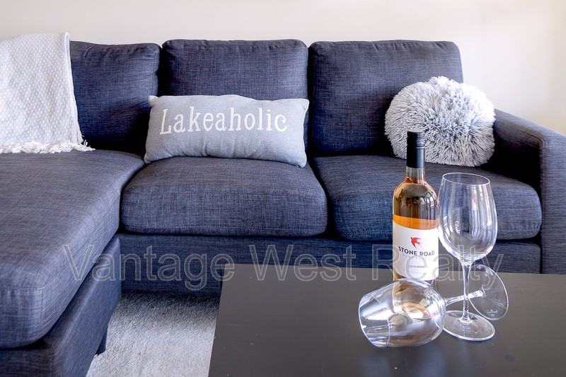 1001 Sunset Dr - Photo 5 of 18