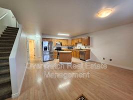 featured image of 7428 Meadow St #7G