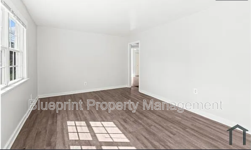 3120 24th St N - Photo 2 of 10