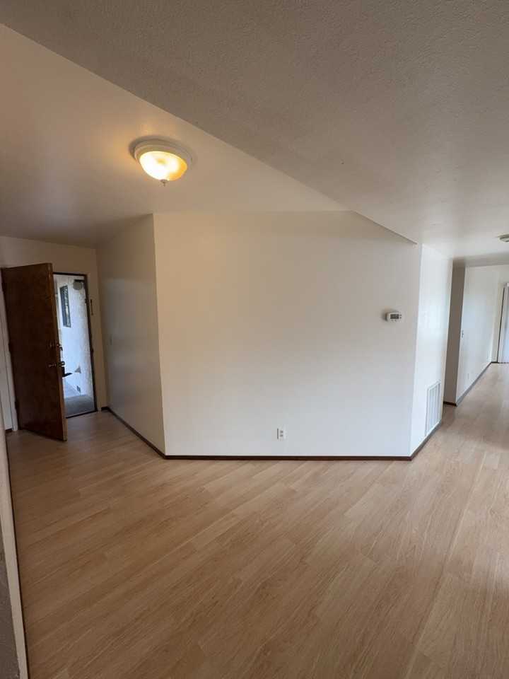 10 Royale Avenue #1 - Photo 4 of 37