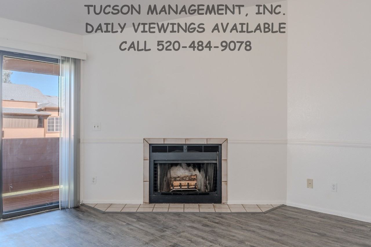 1686 W Wood Bridge Ct - Photo 5 of 37