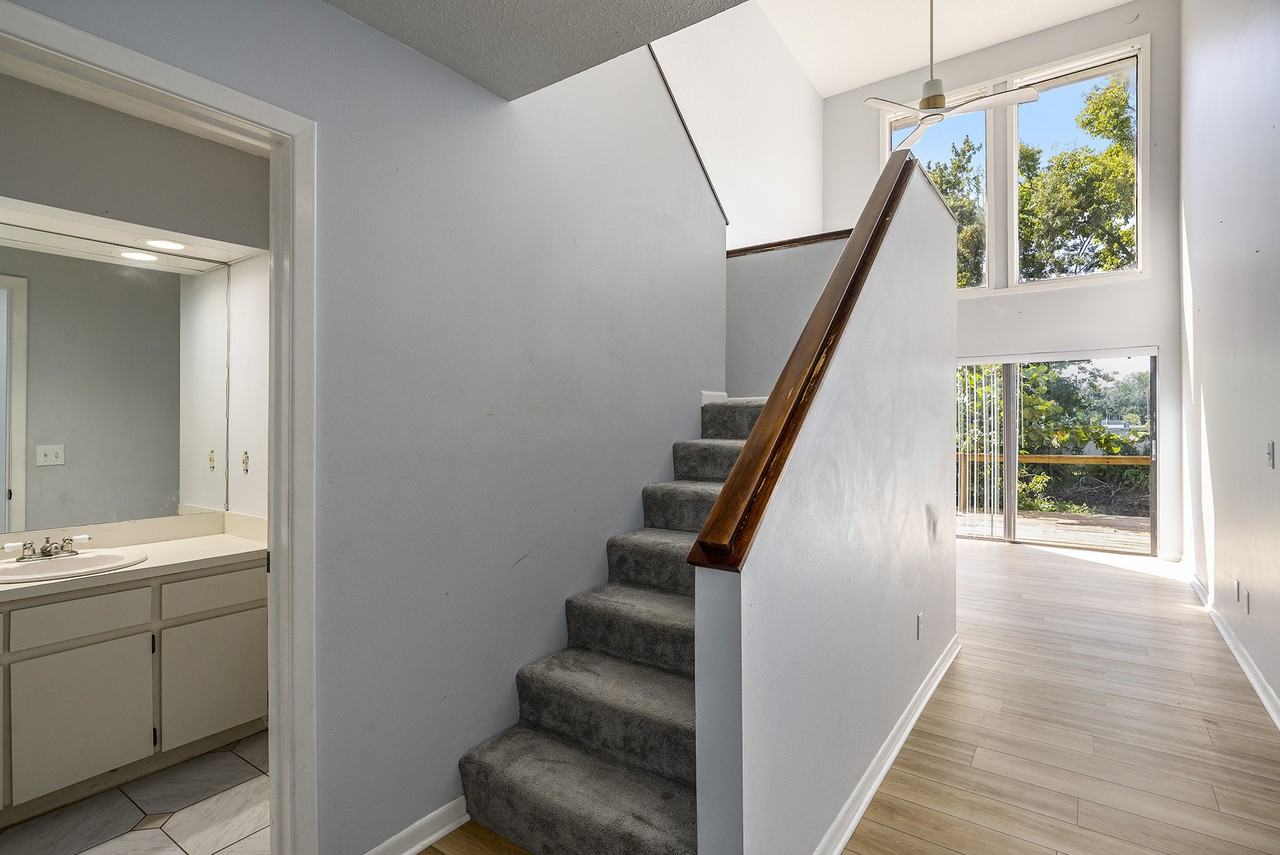 4008 Circlewood Ct - Photo 3 of 14