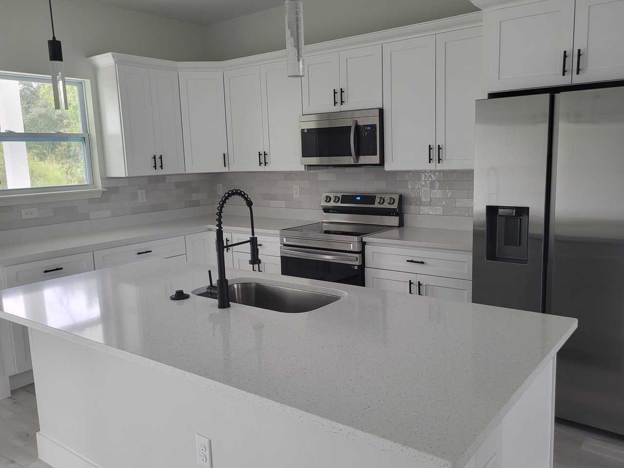 1604 West Gainsboro Lane - Photo 3 of 35