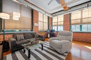 160 Fremont St - Photo 1 of 1