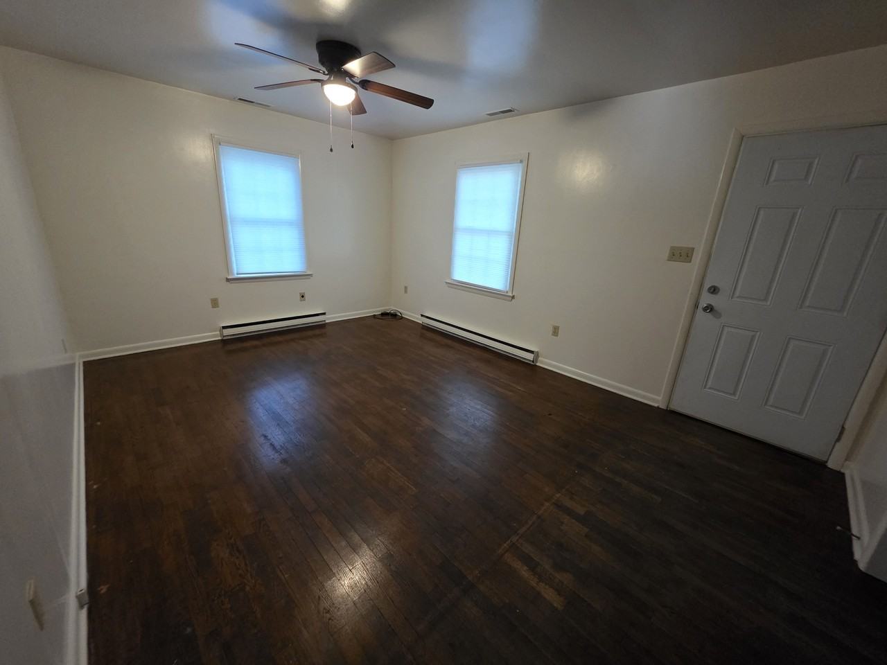 1109 Grant Avenue - Photo 3 of 11