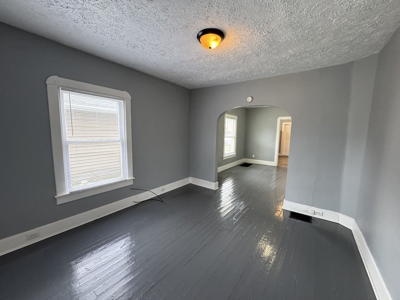 1519 Wade St - Photo 3 of 18