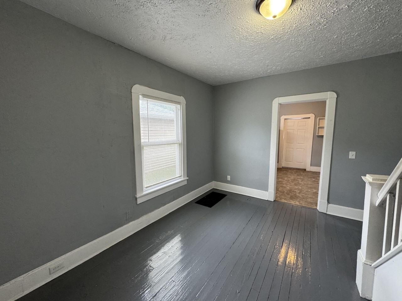 1519 Wade St - Photo 5 of 18