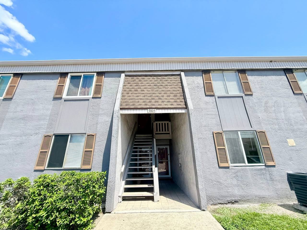 3805 Cortez Cir #D - Photo 3 of 39