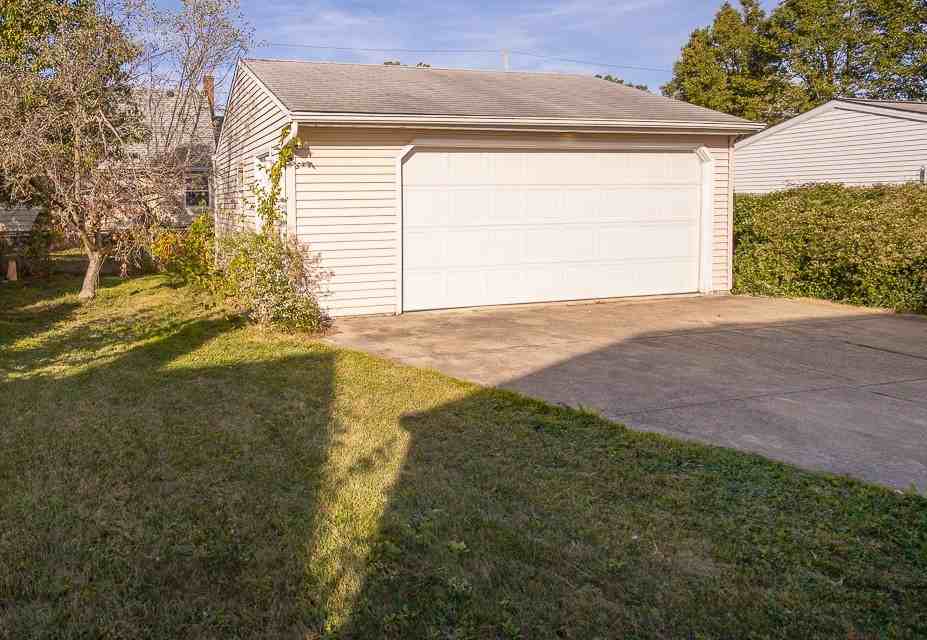 1636 Mapledale Road - Photo 3 of 26