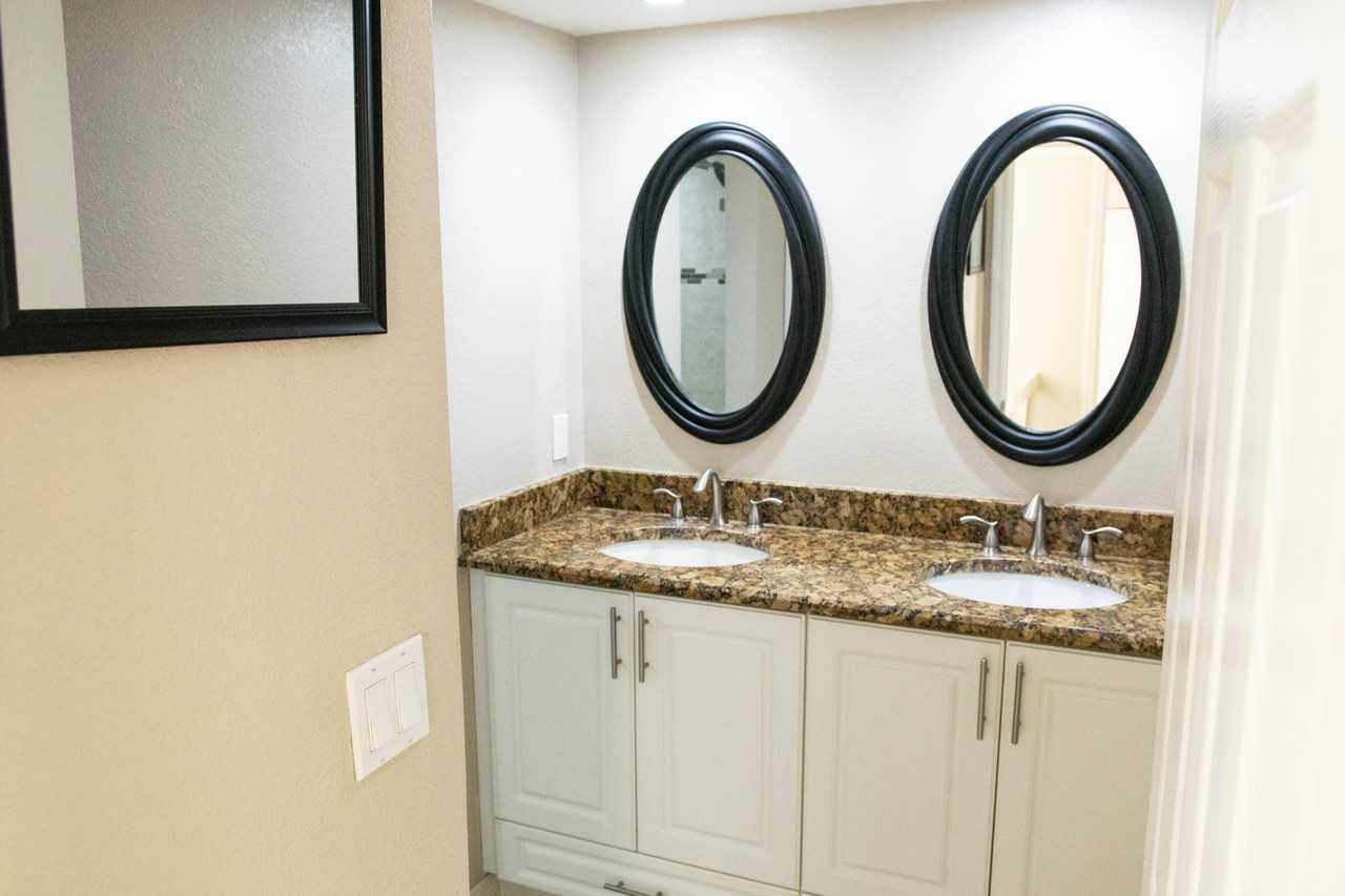 70 Lake Arbor Drive #70 - Photo 5 of 24