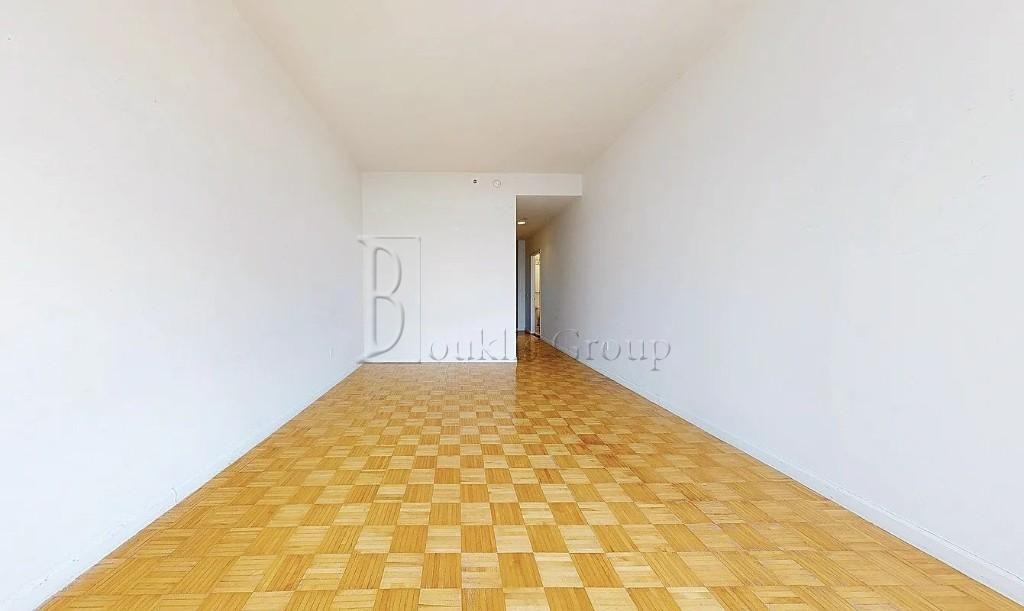 90 Washington St #24K - Photo 3 of 11