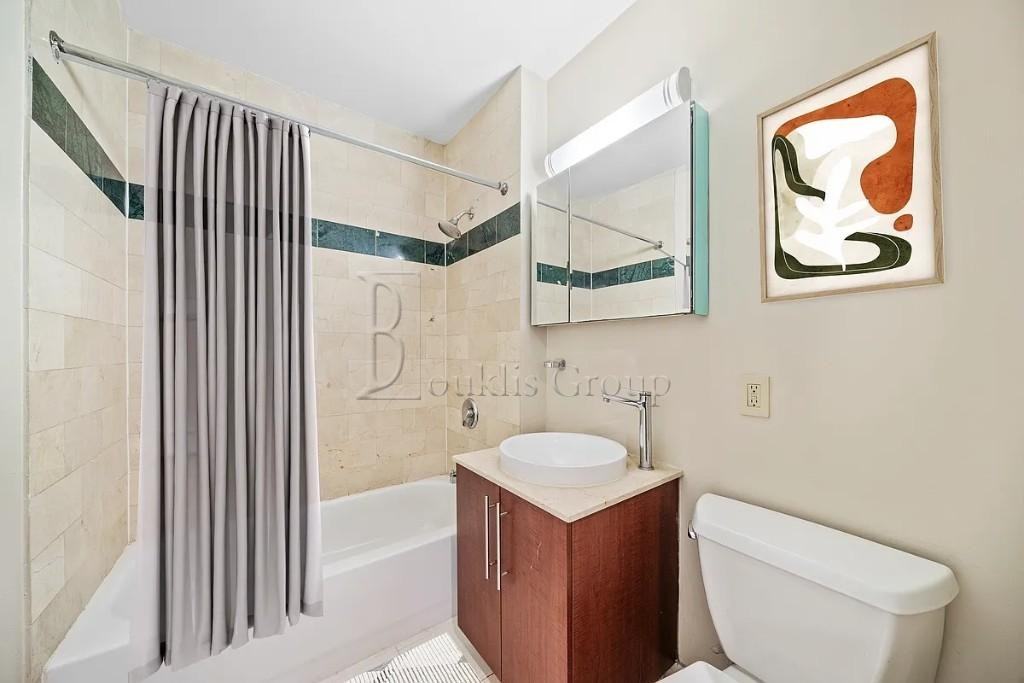 90 John St #1204 - Photo 5 of 8