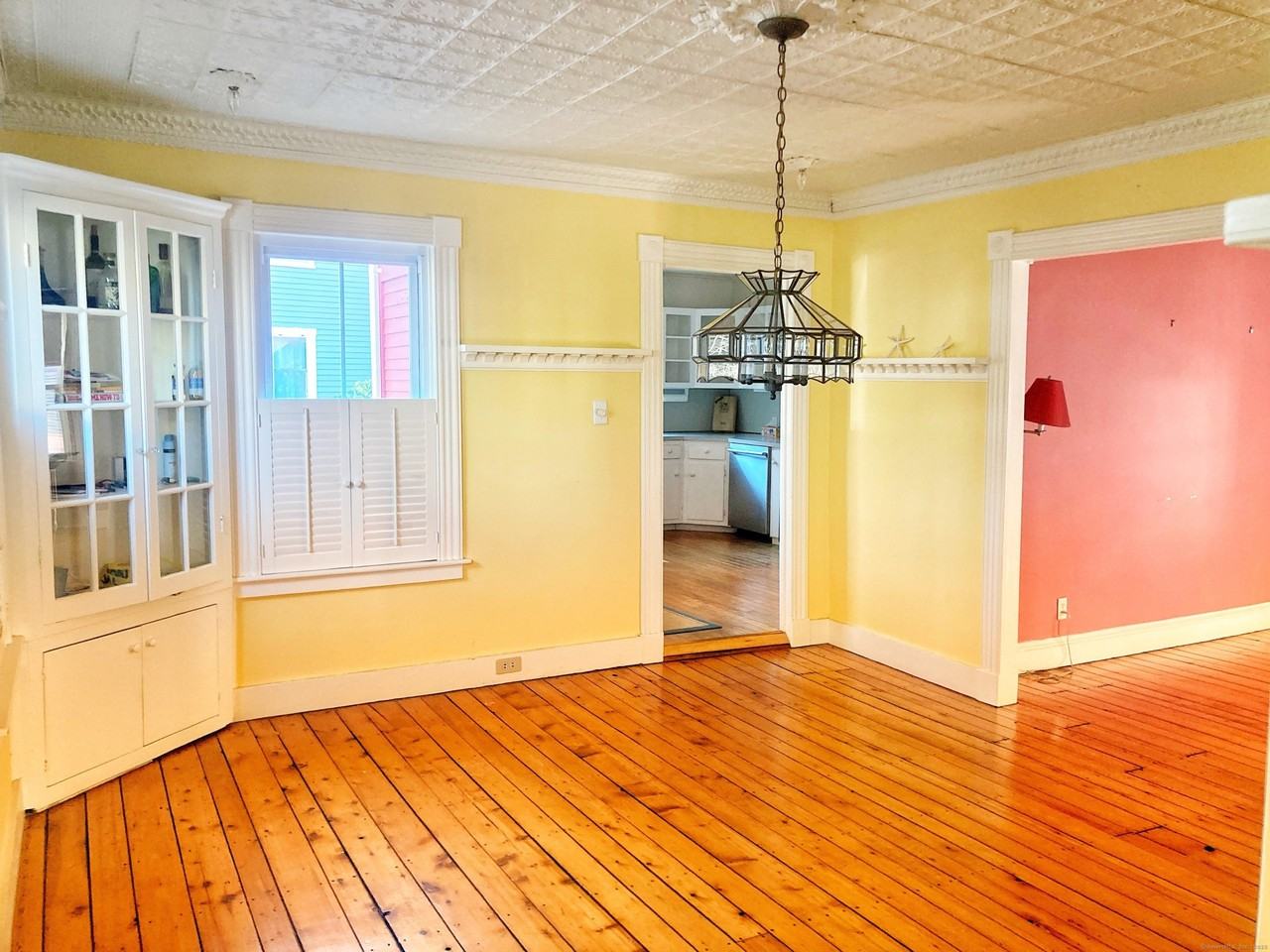 111 Elm St - Photo 6 of 15