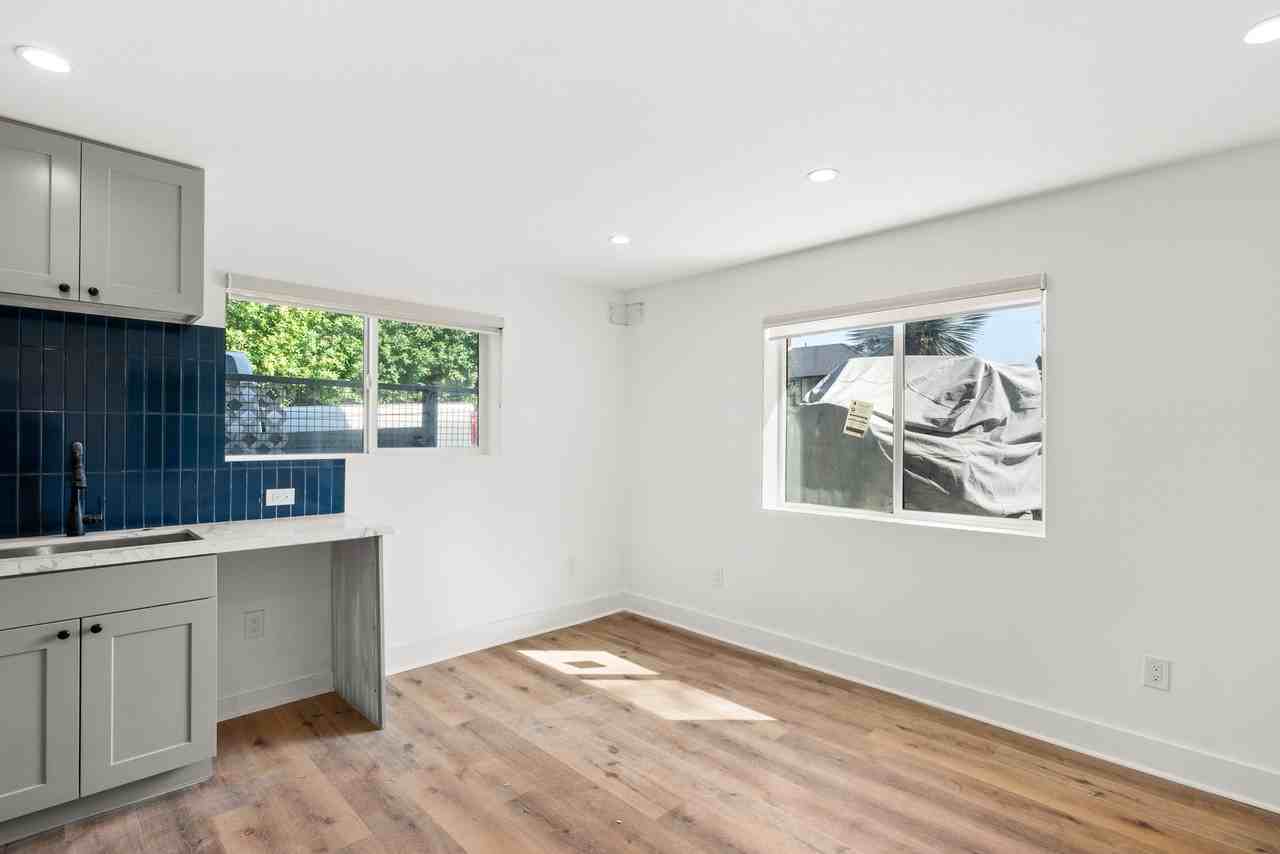 901 Micheltorena St - Photo 4 of 12