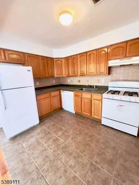 239 Bond St Unit 2 #1 - Photo 5 of 21