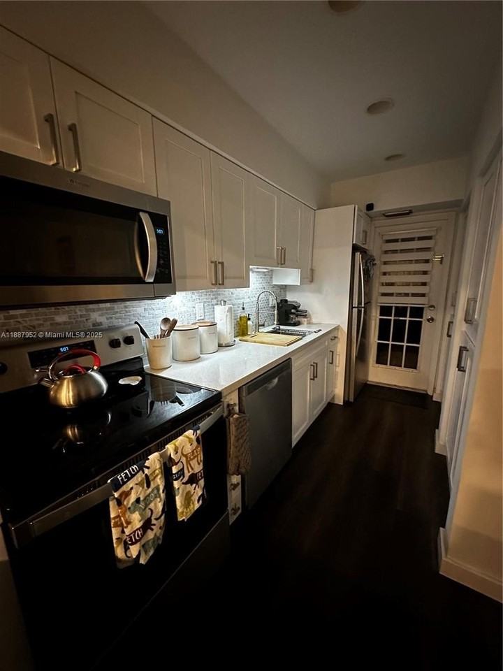 3971 Coral Springs Drive #17 - Photo 3 of 37