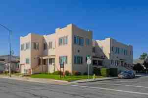 featured image of 117 John St