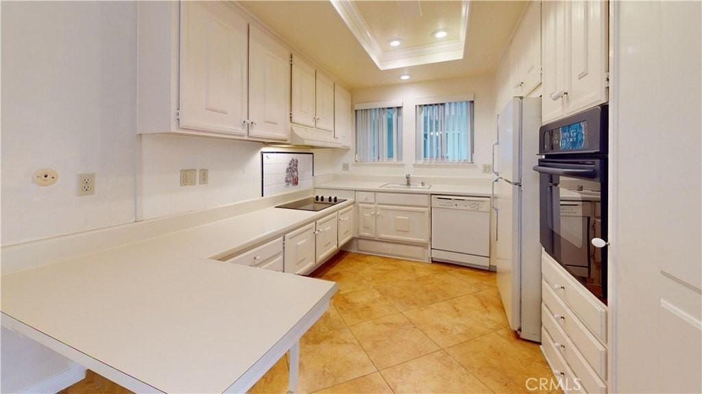 633 Avenida Sevilla #B - Photo 6 of 18