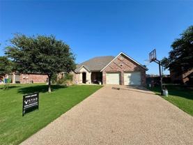 124 Country Lakes Dr - Photo 1 of 1