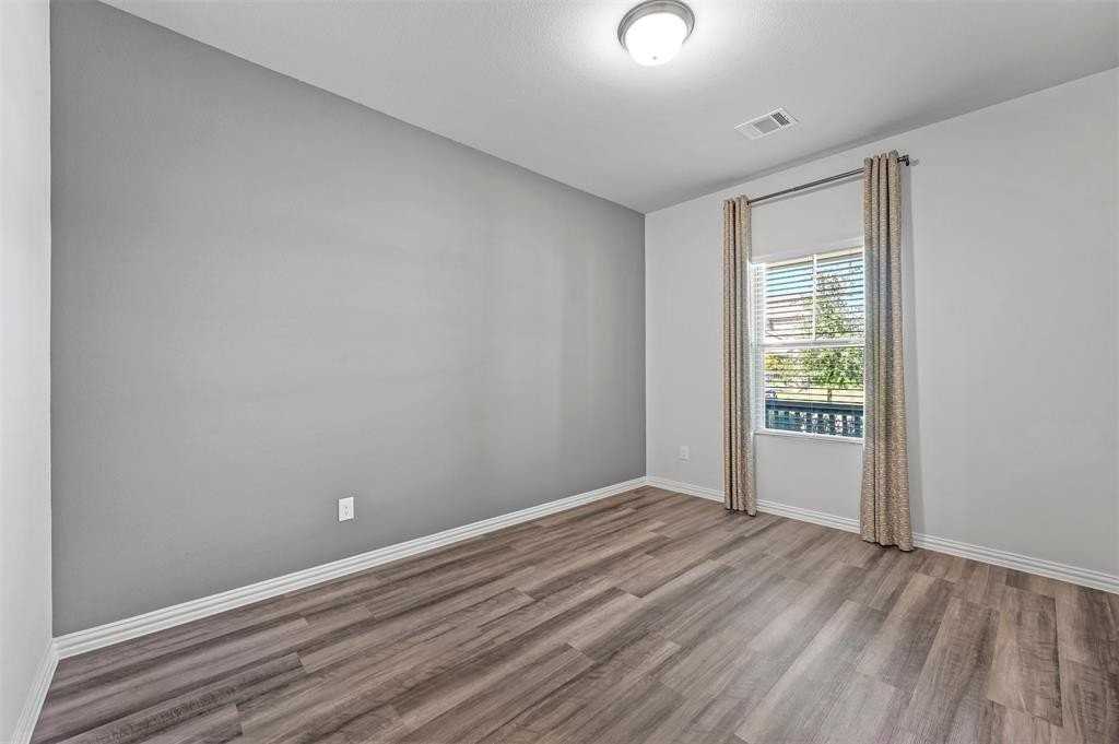 2307 Rocky Mountain Dr - Photo 5 of 23