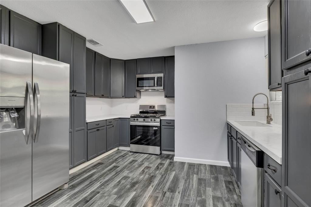 205 Nw Jill Ann Dr - Photo 7 of 29