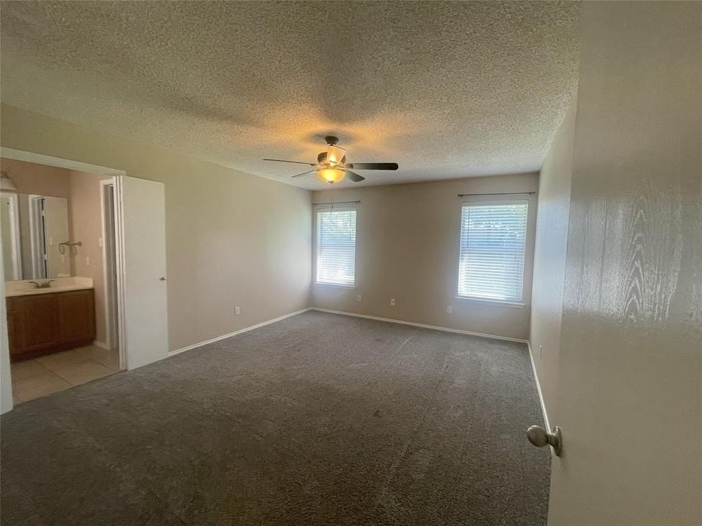 2712 Jennie Wells Dr - Photo 5 of 11