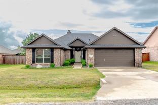 103 Palomino Dr - Photo 1 of 1