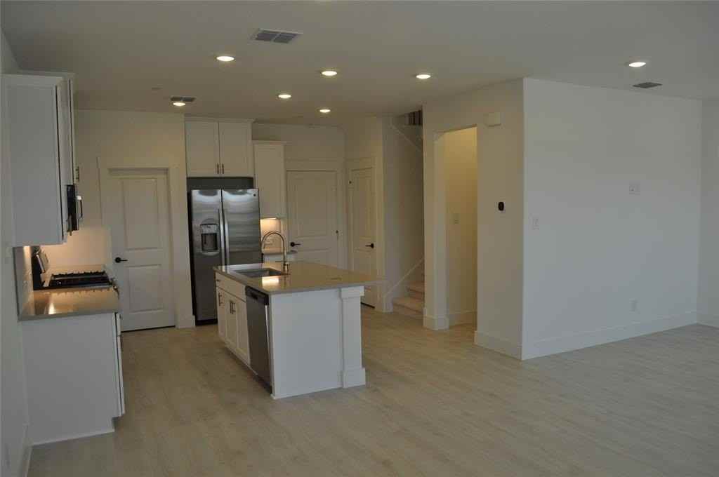 2520 Red Tailed Hawk Ln - Photo 5 of 26