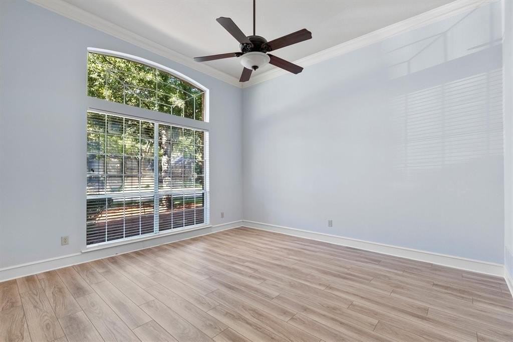 2816 Corby Dr - Photo 3 of 28