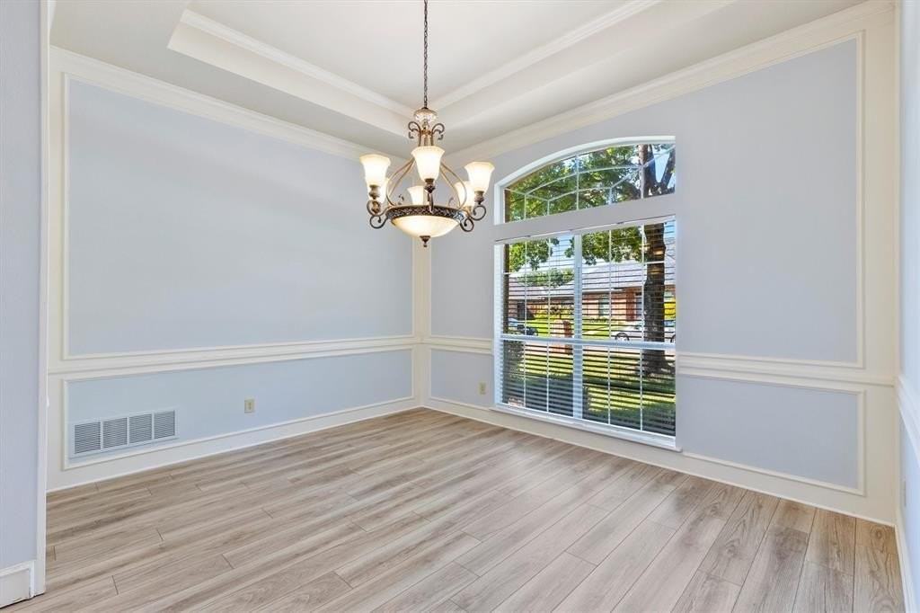 2816 Corby Dr - Photo 5 of 28