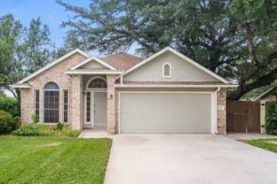 200 Woodstone Dr - Photo 1 of 1