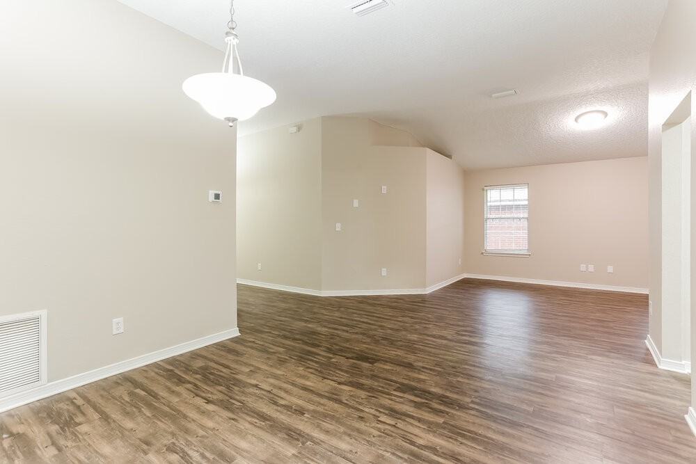 7524 Westland Oaks Dr - Photo 5 of 16