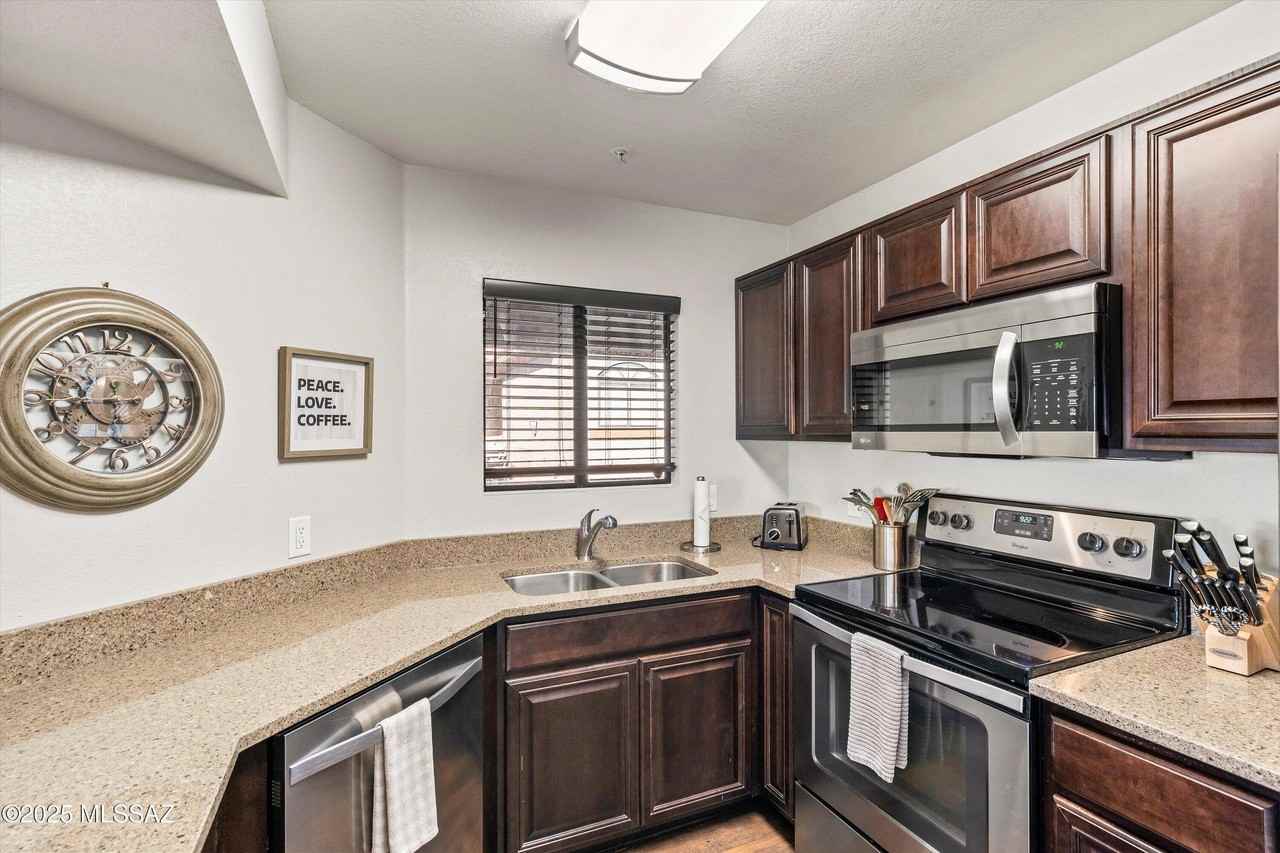 5751 North Kolb Road #36204 - Photo 3 of 33