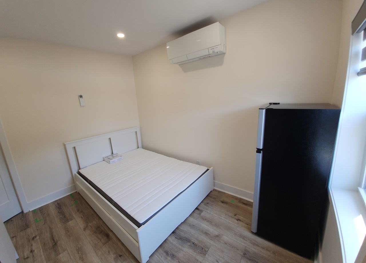 St Clair Ave W & Oakwood Ave #6 - Photo 3 of 9