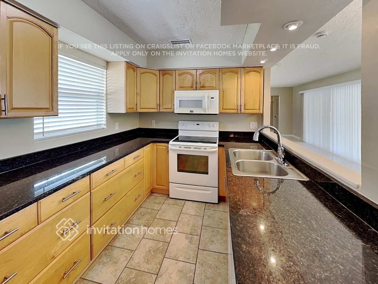 3144 Bougainvillea St - Photo 6 of 18