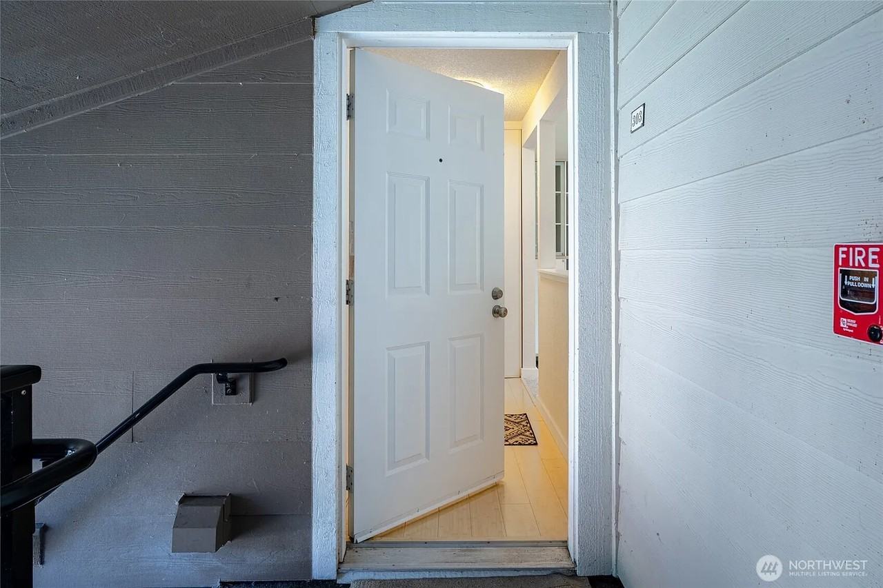 12716 Northeast 130th Way #E303 - Photo 2 of 19